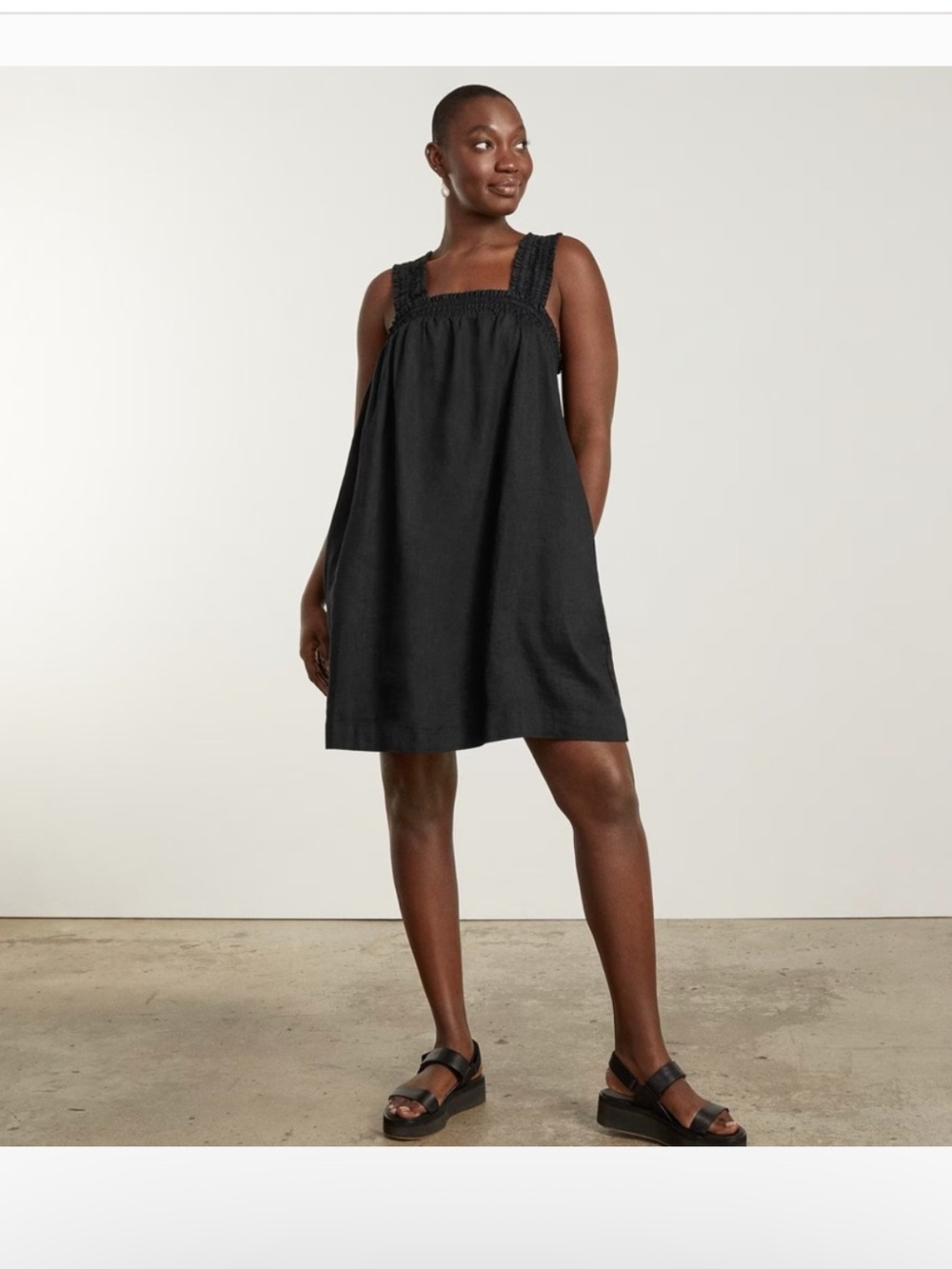 Everlane The Smocked Linen Dress in‎ Black Size: XS